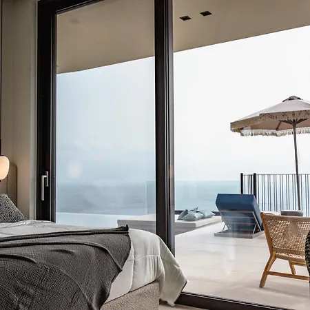 Seaview Villas In *